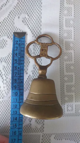 SINO DE BRONZE ANTIGO DE MÃO SÓ VENDA NÃO TROCO POR NADA 