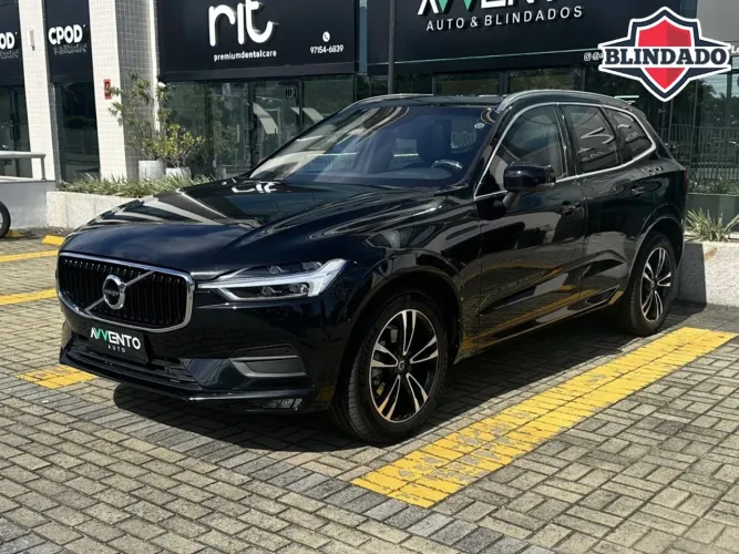 Volvo XC-60 XC 60 D-5 Momentum 2.0 AWD Diesel 5P 2020