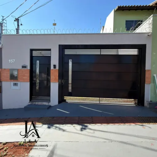 Imóvel com 3 quartos sendo 1 suíte usada no Monte Castelo