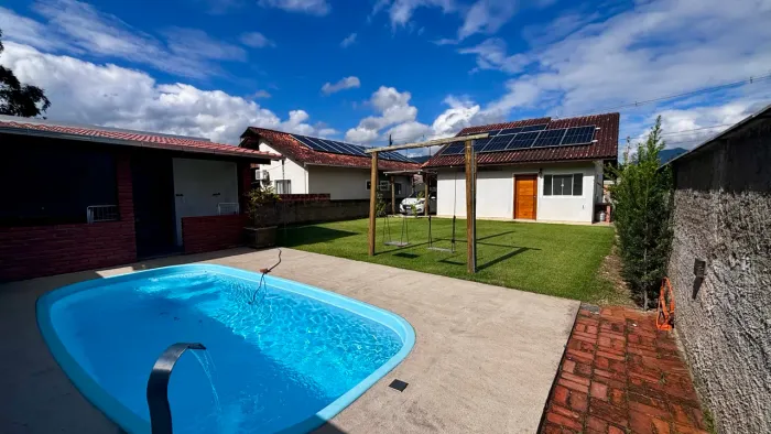 Casa com Piscina + Energia Solar - Rio da Luz (Jaraguá do Sul)