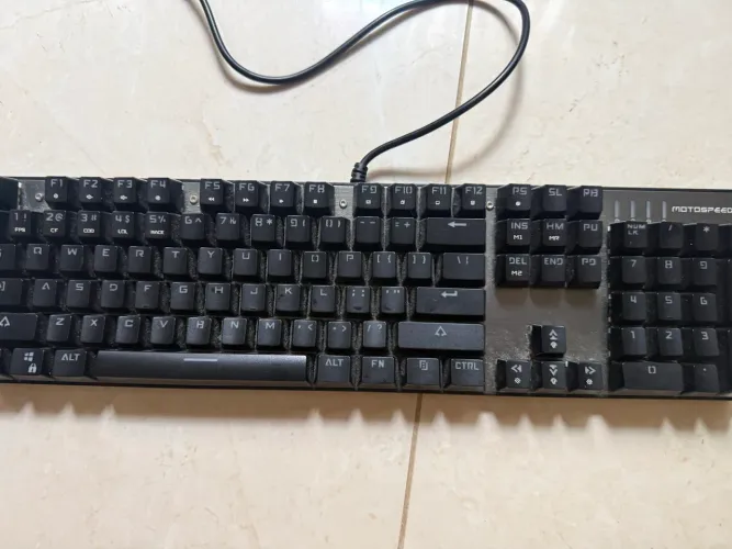 TECLADO GAMER MOTOSPEED 