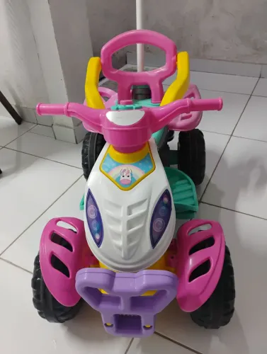 Quadriciclo infantil Maral