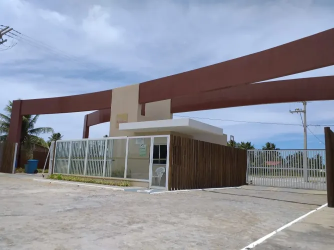 LOTE COM 450 M² NO CONDOMÍNIO MERIDIEM PRAIA MAR- ESTÂNCIA/SE.