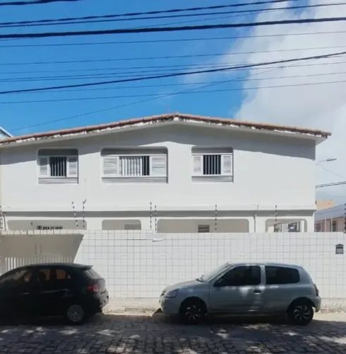 JB CASA DUPLEX EM LAGOA NOVA COM 5 QUARTOS SENDO 2 SUÍTES 169m² EM LOCALIZAÇÃO PRIVILEGIAD