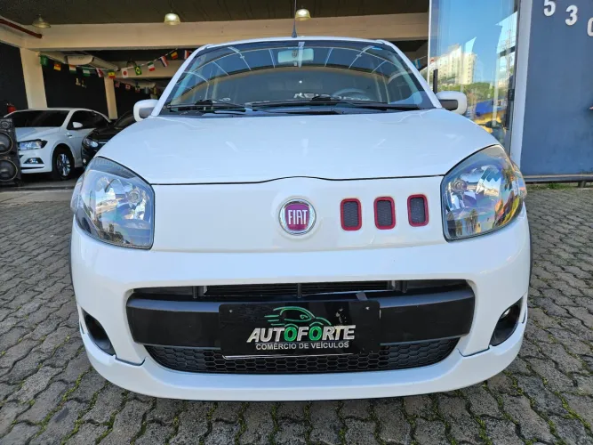 Fiat Uno Sporting 1.4 EVO Fire Flex 8V 4P 2014