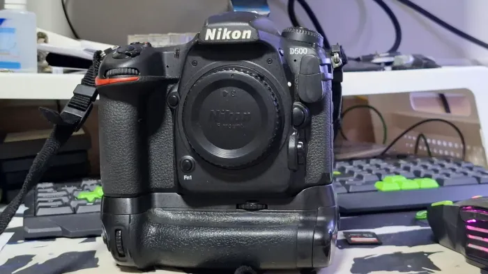 Câmera Nikon D500 para Pegar direto no RJ com 200k 