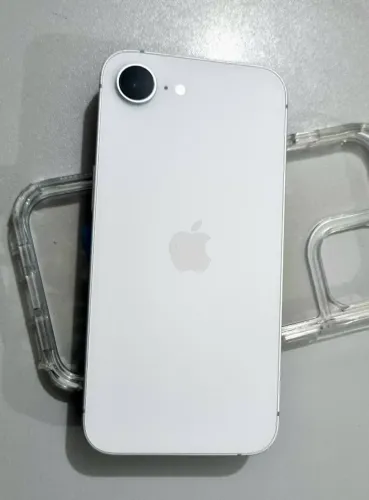 IPhone 16e (128 gb)