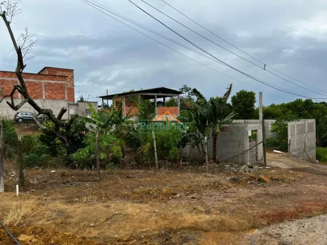 Terreno à venda em Praia de Capuba - Serra/ES
