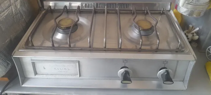 Fogao  2 Bocas "CONTINENTAL " DESAPEGO  R$300.00 OU TROCA  ALGUM PRODUTO DE MEU INTERESSE 