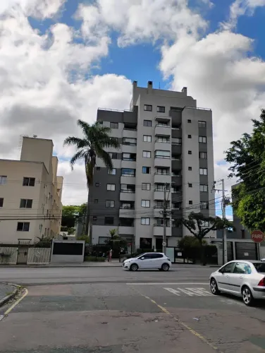 Ótimo Apto Semi Mobiliado com 01 Vaga