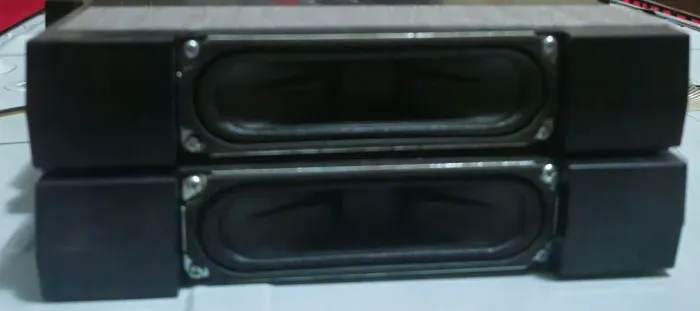 PAR DE ALTO-FALANTES ? Samsung UN43MU6100G