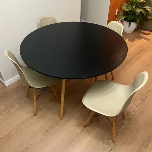 Mesa e cadeiras 120cm Eames Eiffel