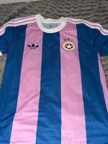 Camiseta Adidas x Jão original Meninos e Meninas F.C Tamanho: GG