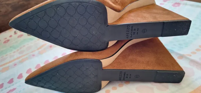 Bota marrom AREZZO Tam 36