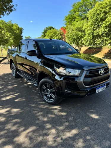 Toyota Hilux CD SR 4X4 2.8 TDI Diesel Aut. 2025
