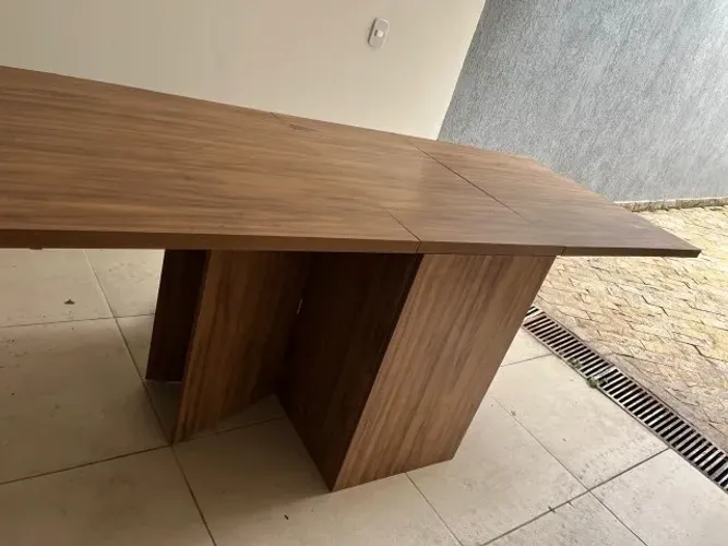 Mesa de Jantar dobrável com portas e gavetas