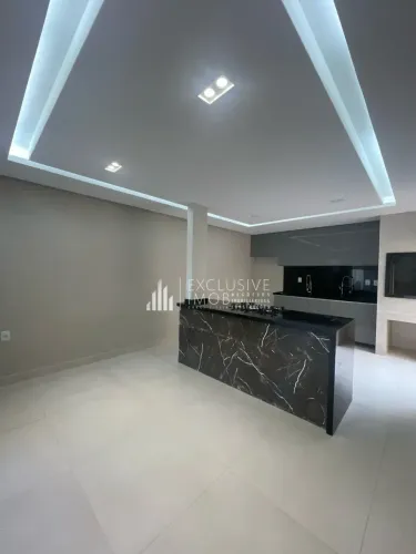 ALUGA-SE BELA CASA NO PORTO MARINA