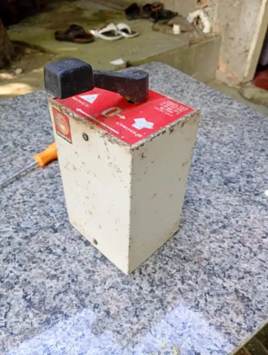 Chave estrela da marca LOMBARD para motor elétrico até 30 hp na tensão de 380V (60 AMP.)