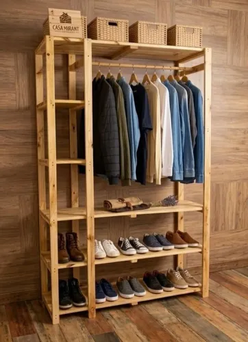 Arara rústica para organizar roupas e objetos