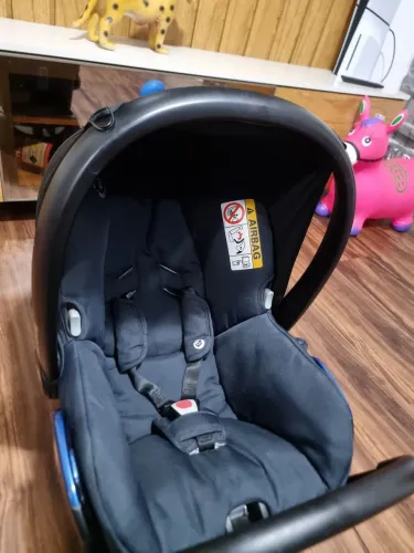Bebê Conforto Citi² C/ Base Essential Black 0-13kg Maxi-cosi