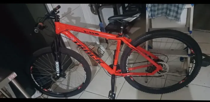 ARO 29 VENDO OU ACEITO PROPOSTAS 