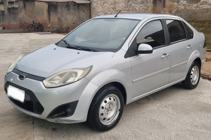 Ford Fiesta Sed. 1.6 8V Flex 4P 2013