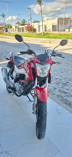 Para vender essa joinha, relíquia de 2016, a mais nova da city. Cuidar. RELÍQUIA 15.000?