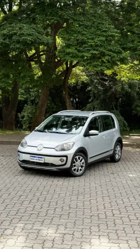 Volkswagen Up! Cross 1.0 TSI Total Flex 12V 5P 2016