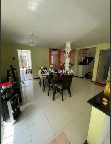 CASA À VENDA NO BAIRRO ORLANDO DANTAS EM ARACAJU SERGIPE.