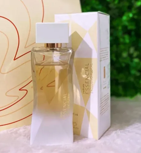 Perfume Essencial Exclusivo Floral feminino. Natura. Produto original E lacrado. Entrega F