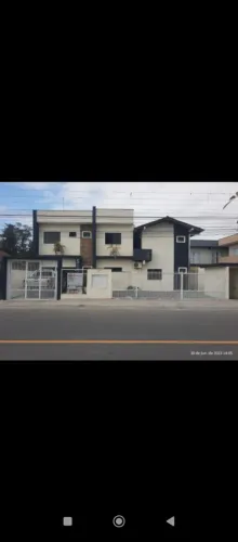 Alugo apartamento no aventureiro