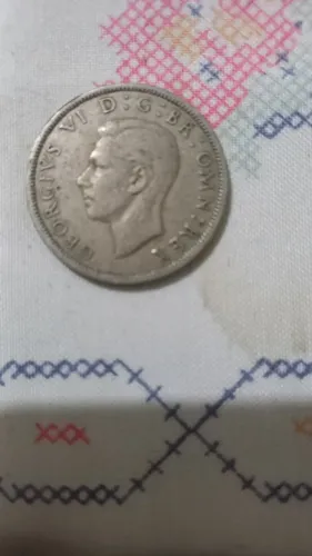 Vendo moedas e células antigas de vários países 