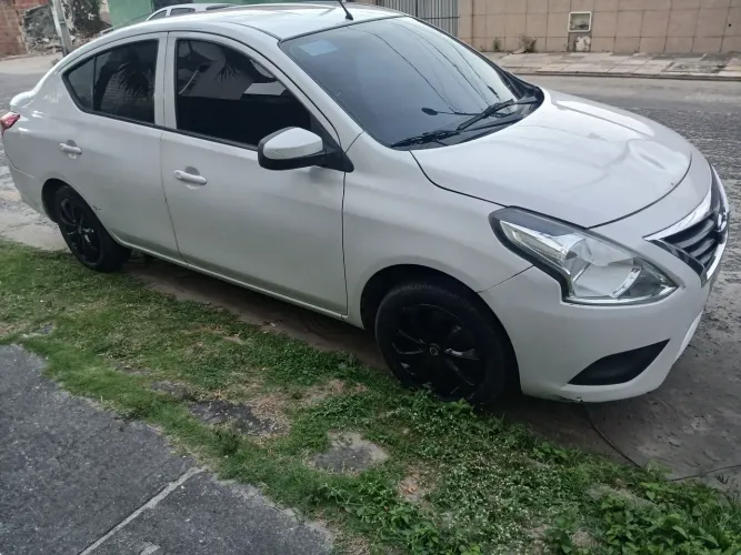Nissan Versa 1.0 12V Flexstart 4P Mec. 2017