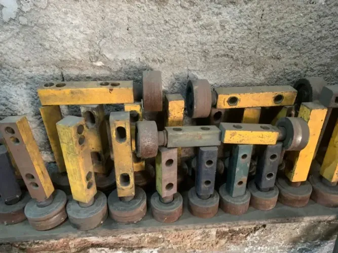 GUIAS PARA PONTE ROLANTE