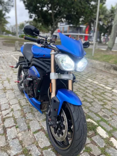 Triumph Speed Triple 1050 impecável 