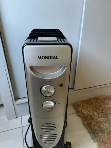 Aquecedor A Óleo Mondial A-06 Cor Preto/Cinza