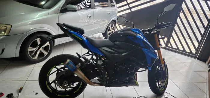 Gsx s 750 ano 23/24