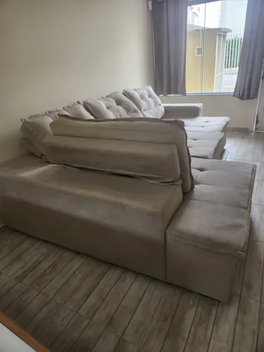 Sofá 5 lugares.