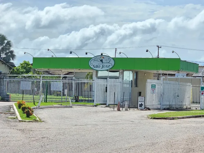 Casa a venda 3 quartos 1 Suíte Condomínio São José Bairro Distrito Industrial - Cuiabá - M