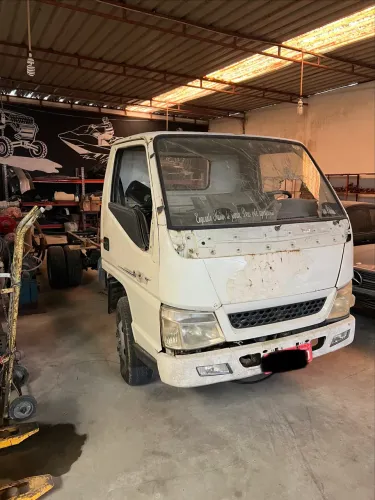 Vendo caminhão Effa 601D 3/4 alongada