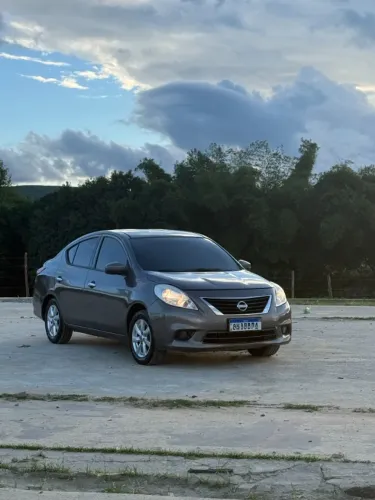 Nissan Versa SL 1.6 16V Flex Fuel 4P Mec. 2013