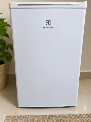 Frigobar Electrolux