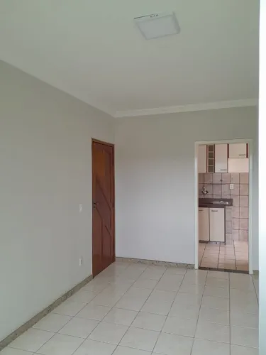 Vendo Apartamento de 2 Quartos em Cobilandia
