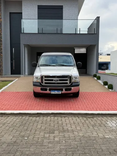 Ford F-250 XLT 3.9 4X2 Diesel TB 2011