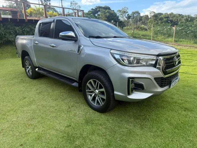 Toyota Hilux CD SRV 4X4 2.8 TDI Diesel Aut. 2020