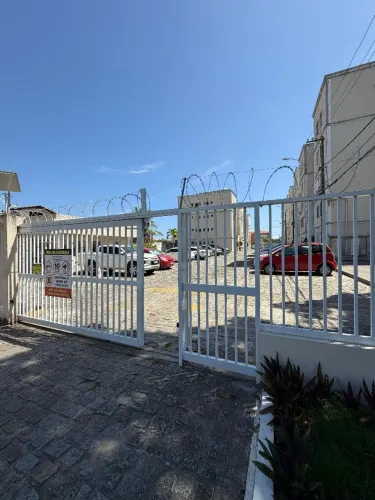 Alugo ou vendo apt 2/4 Semi-mobiliado portaria 24hs res vila Mariana life 2 andar escada
