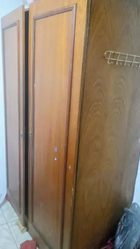 Guarda roupa madeira