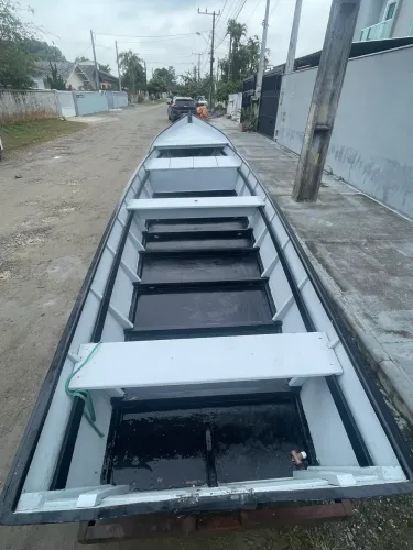 Barco 6 metros semi V motor yamaha 15hp ano 2013