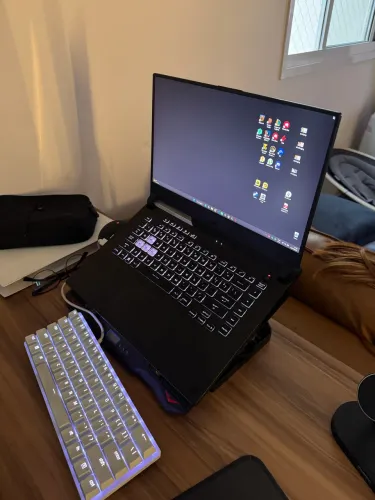 Notebook Gamer Asus ROG 300hz