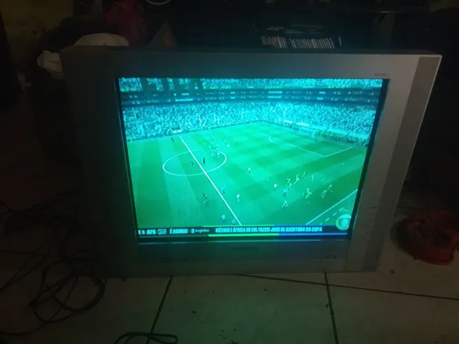 Vendo televisor de 38 polegadas de tubo perfeita para videogames leia a descrição antes !!